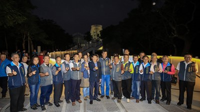光與花對話之美　台中花博營造絕美夜景